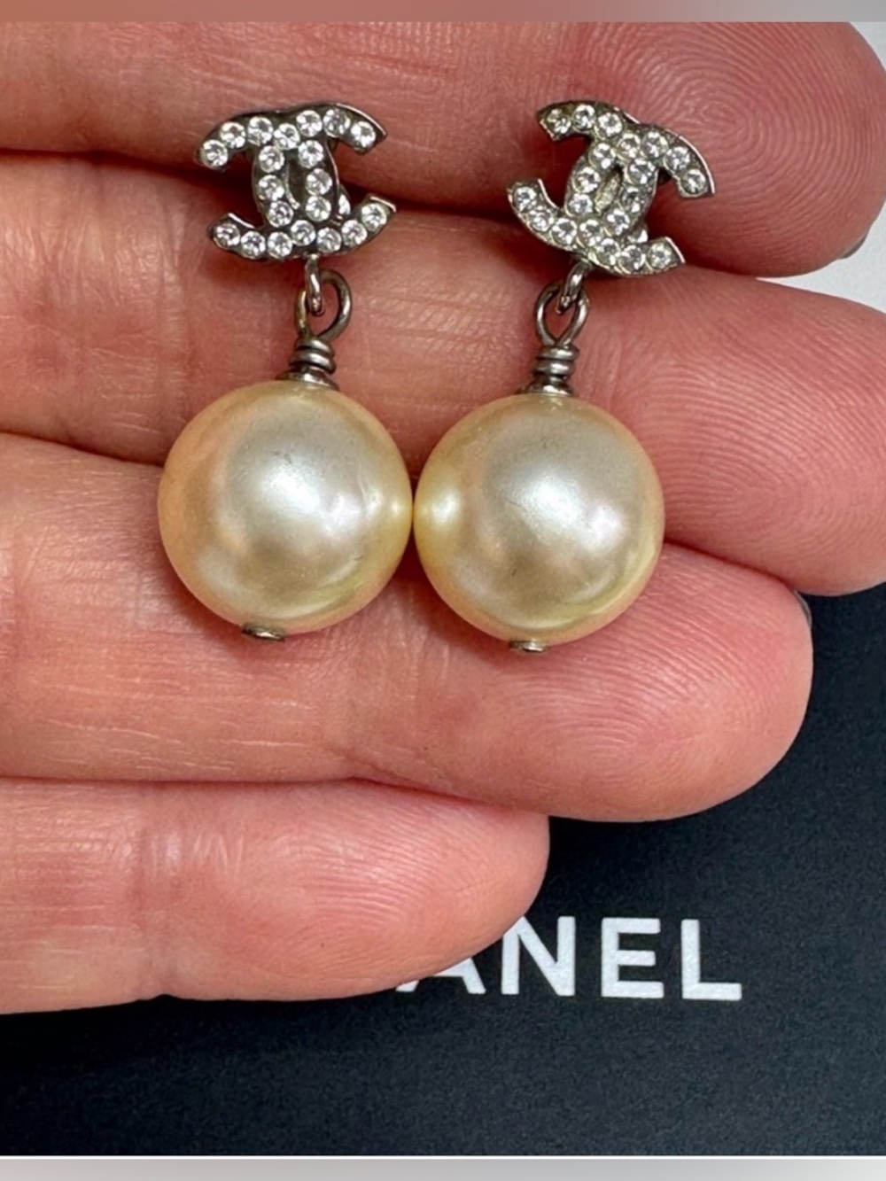 Auth CHANEL Faux Pearl CC Drop Earrings and Long Faux Pearl Necklace Bundle Set - Picture 3 of 8